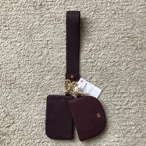 LULULEMON- Dual Pouch Wristlet. NWT. - Picture 2 of 5